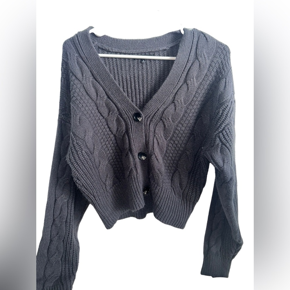 Love Tree Crop top Sweater size S